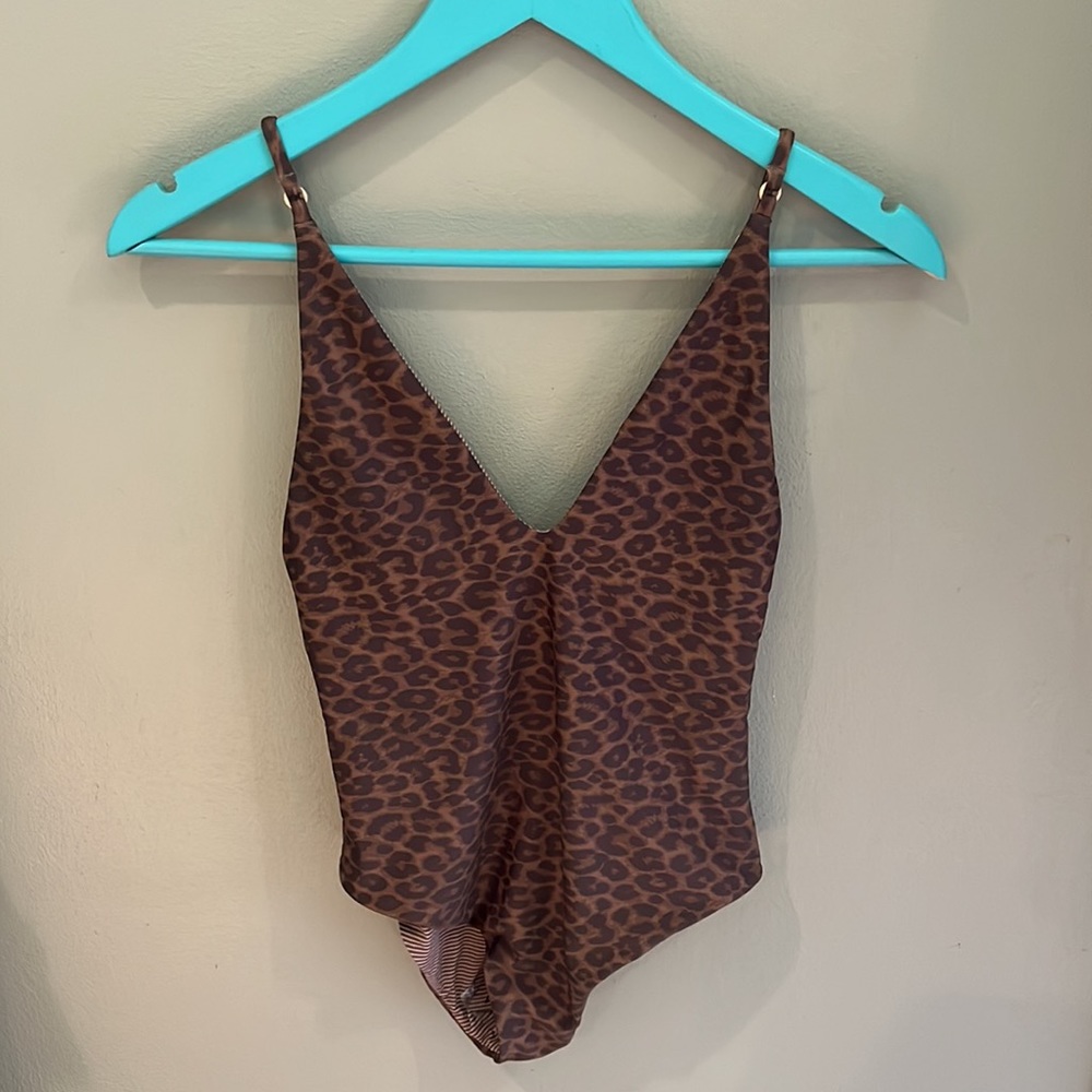 NWT Acacia Lenny Full piece Javan sold out print - Picture 4 of 10